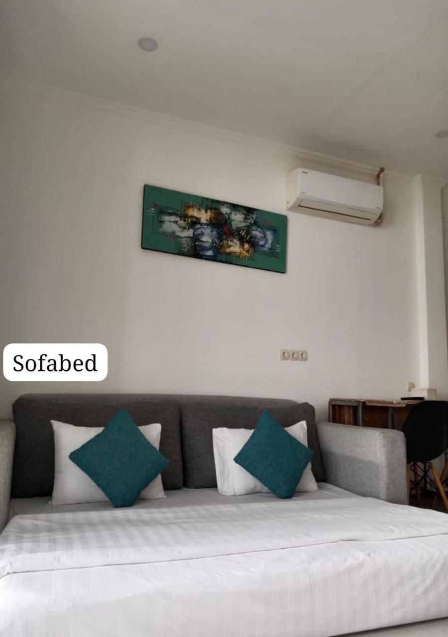 Triple 8 Suites Labuan Bajo Exterior foto
