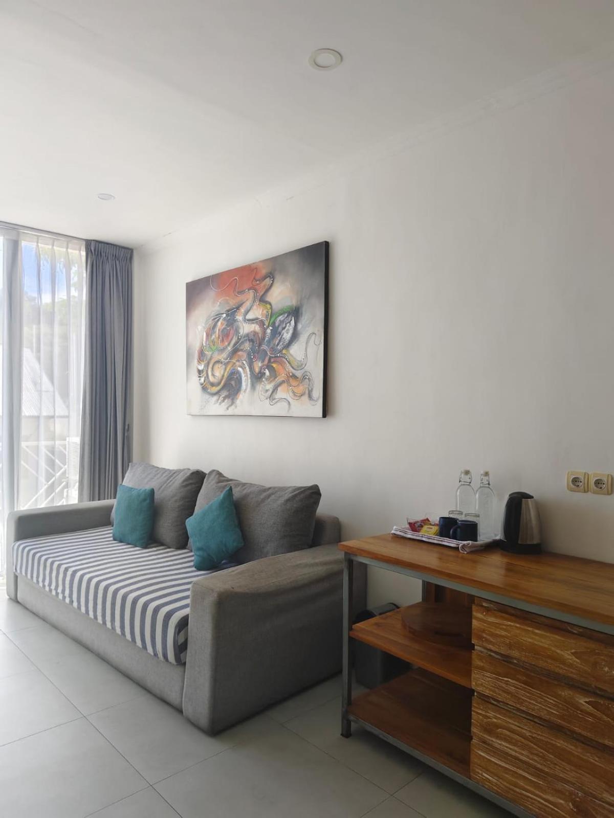 Triple 8 Suites Labuan Bajo Exterior foto